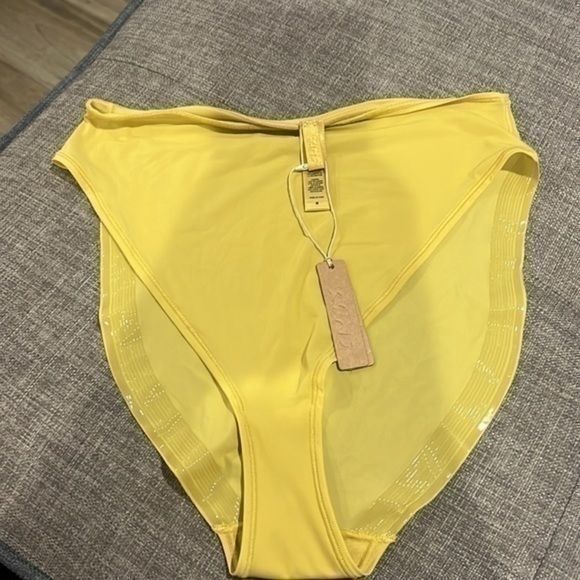 SKIMS Other - Skims Jelly Sheer Cheeky Brief